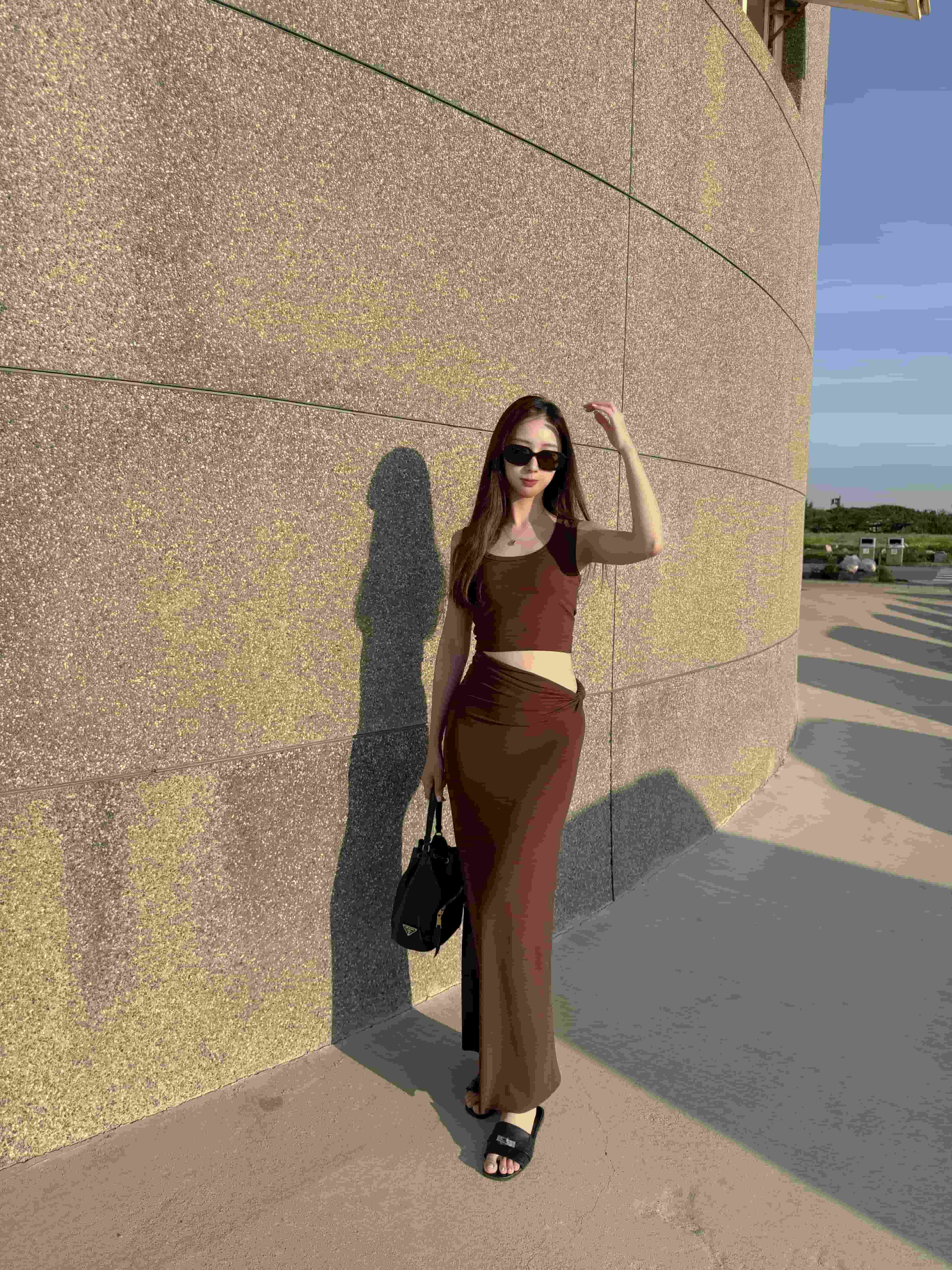 IMG_5366 {"ARInfo":{"IsUseAR":false},"Version":"1.0.0","MakeupInfo":{"IsUseMakeup":false},"FaceliftInfo":{"IsChangeEyeLift":false,"IsChangeFacelift":false,"IsChangePostureLift":false,"IsChangeNose":false,"IsChangeFaceChin":false,"IsChangeMouth":false,"IsChangeThinFace":true},"BeautyInfo":{"IsAIBeauty":false,"OldBeautyCount":1,"IsSharpen":false,"SwitchMedicatedAcne":false,"IsBrightEyes":false,"IsOldBeauty":false,"IsReduceBlackEyes":false},"HandlerInfo":{"AppName":2},"FilterInfo":{"IsUseFilter":false}}
