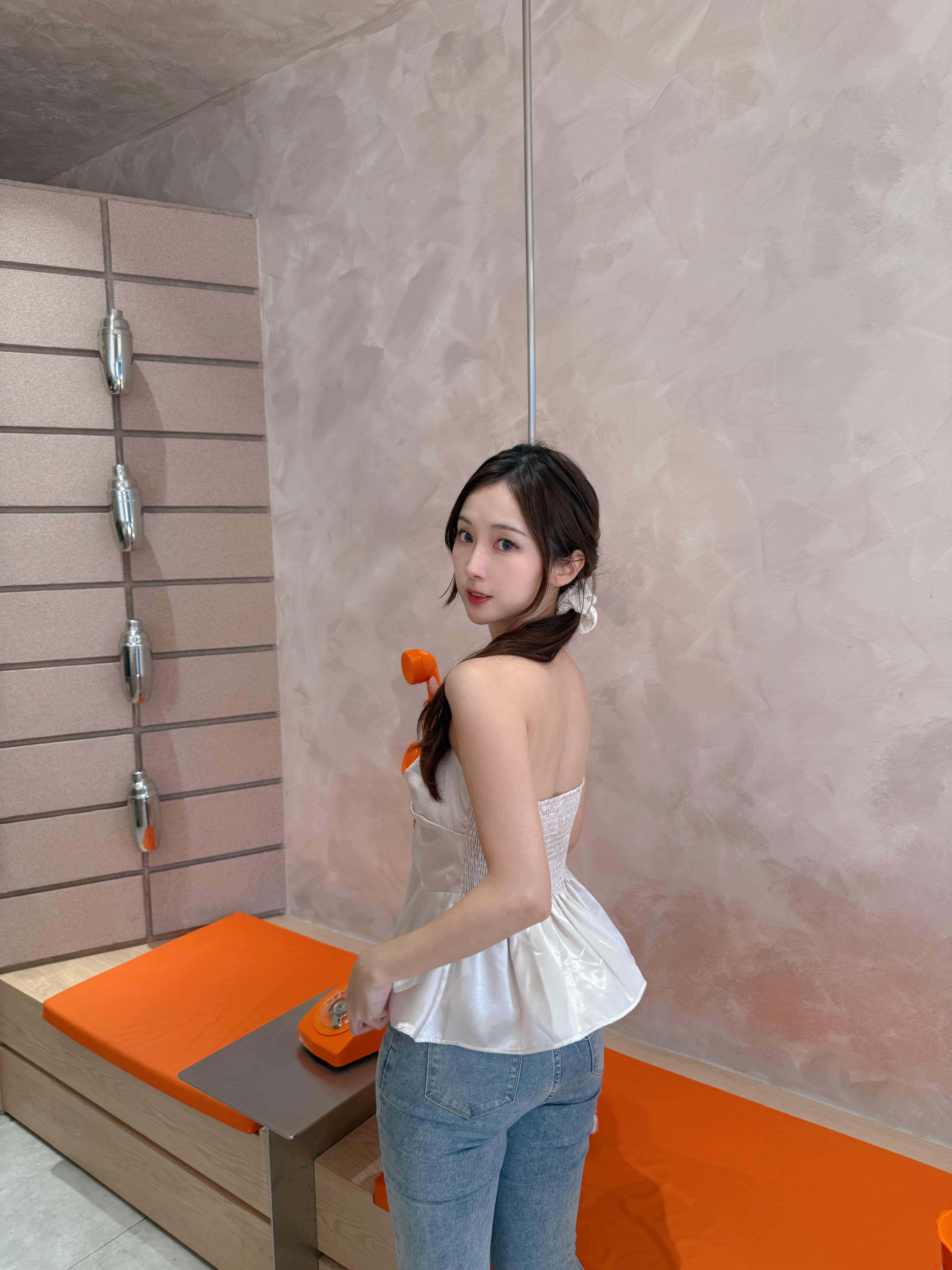 IMG_2465 {"ARInfo":{"IsUseAR":false},"Version":"1.0.0","MakeupInfo":{"IsUseMakeup":false},"FaceliftInfo":{"IsChangeEyeLift":false,"IsChangeFacelift":false,"IsChangePostureLift":false,"IsChangeNose":false,"IsChangeFaceChin":false,"IsChangeMouth":false,"IsChangeThinFace":true},"BeautyInfo":{"SwitchMedicatedAcne":false,"IsAIBeauty":false,"IsBrightEyes":false,"IsSharpen":false,"IsOldBeauty":false,"IsReduceBlackEyes":false},"HandlerInfo":{"AppName":2},"FilterInfo":{"IsUseFilter":false}}