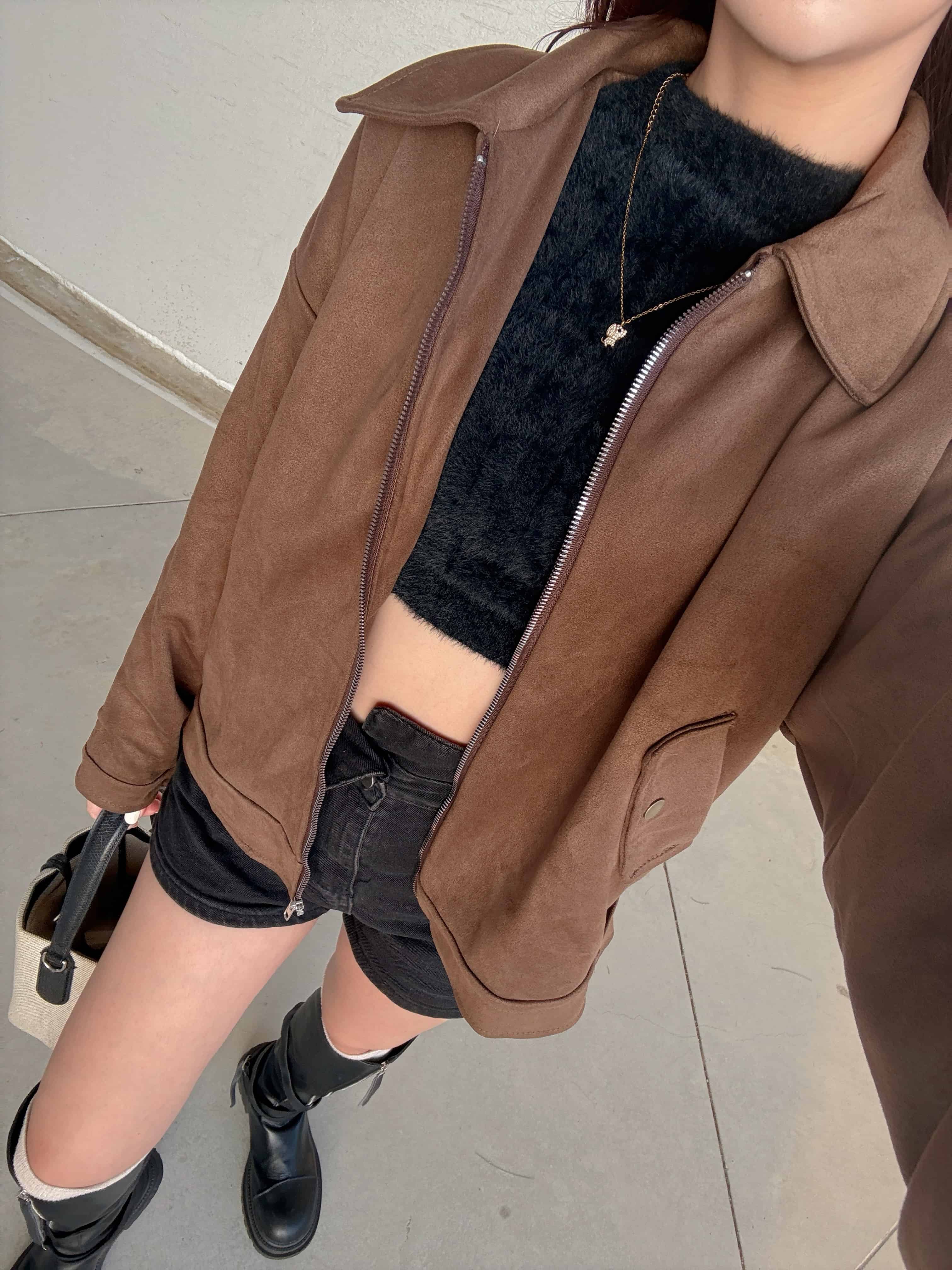 {"ARInfo":{"IsUseAR":false},"Version":"1.0.0","MakeupInfo":{"IsUseMakeup":false},"FaceliftInfo":{"IsChangeEyeLift":false,"IsChangeFacelift":false,"IsChangePostureLift":false,"IsChangeNose":false,"IsChangeFaceChin":false,"IsChangeMouth":false,"IsChangeThinFace":true},"BeautyInfo":{"SwitchMedicatedAcne":false,"IsAIBeauty":false,"IsBrightEyes":false,"IsSharpen":false,"IsOldBeauty":false,"IsReduceBlackEyes":false},"HandlerInfo":{"AppName":2},"FilterInfo":{"IsUseFilter":false}}