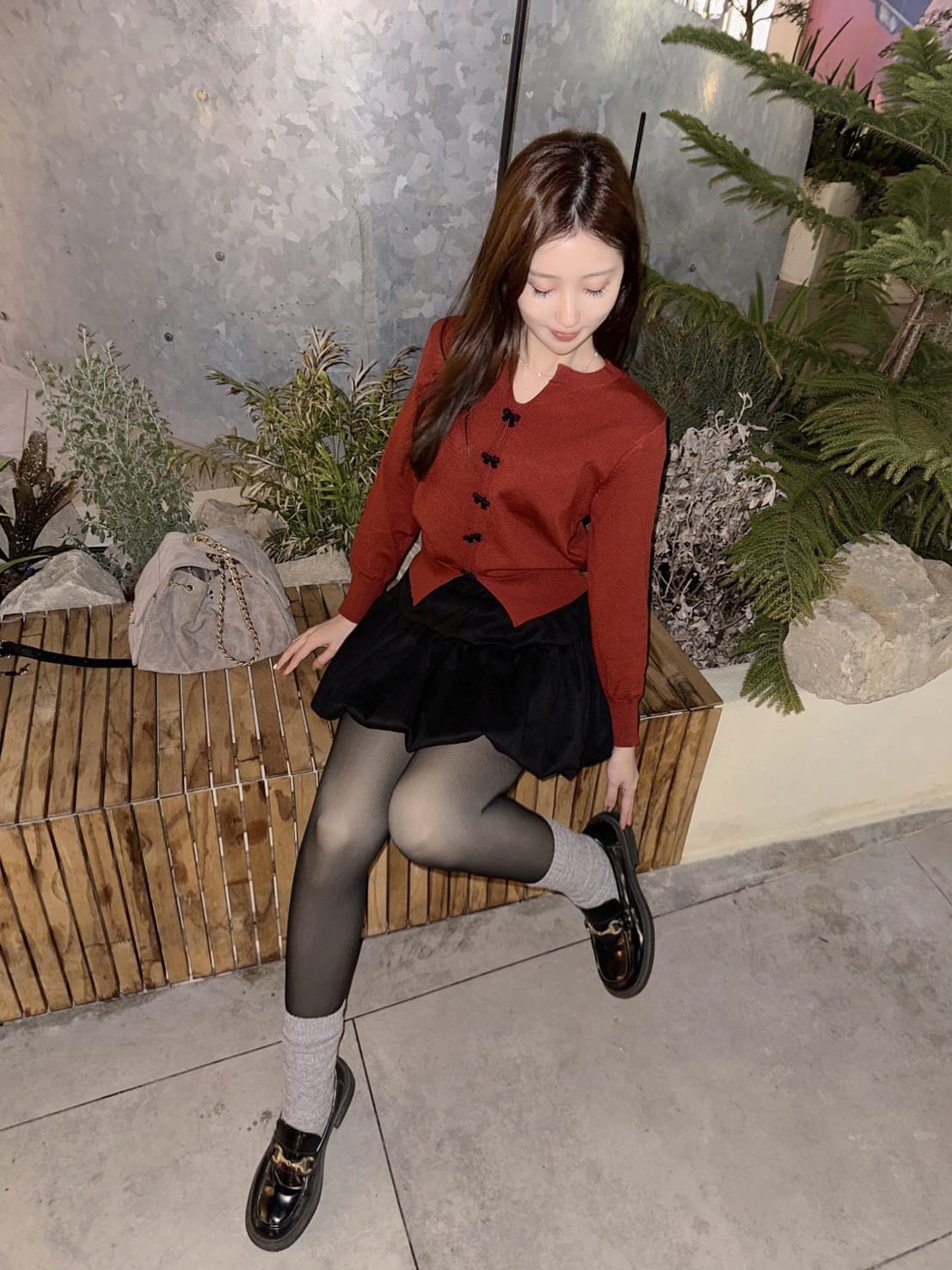 {"ARInfo":{"IsUseAR":false},"Version":"1.0.0","MakeupInfo":{"IsUseMakeup":false},"FaceliftInfo":{"IsChangeEyeLift":false,"IsChangeFacelift":false,"IsChangePostureLift":false,"IsChangeNose":false,"IsChangeFaceChin":false,"IsChangeMouth":false,"IsChangeThinFace":true},"BeautyInfo":{"SwitchMedicatedAcne":false,"IsAIBeauty":false,"IsBrightEyes":false,"IsSharpen":false,"IsOldBeauty":false,"IsReduceBlackEyes":false},"HandlerInfo":{"AppName":2},"FilterInfo":{"IsUseFilter":false}}