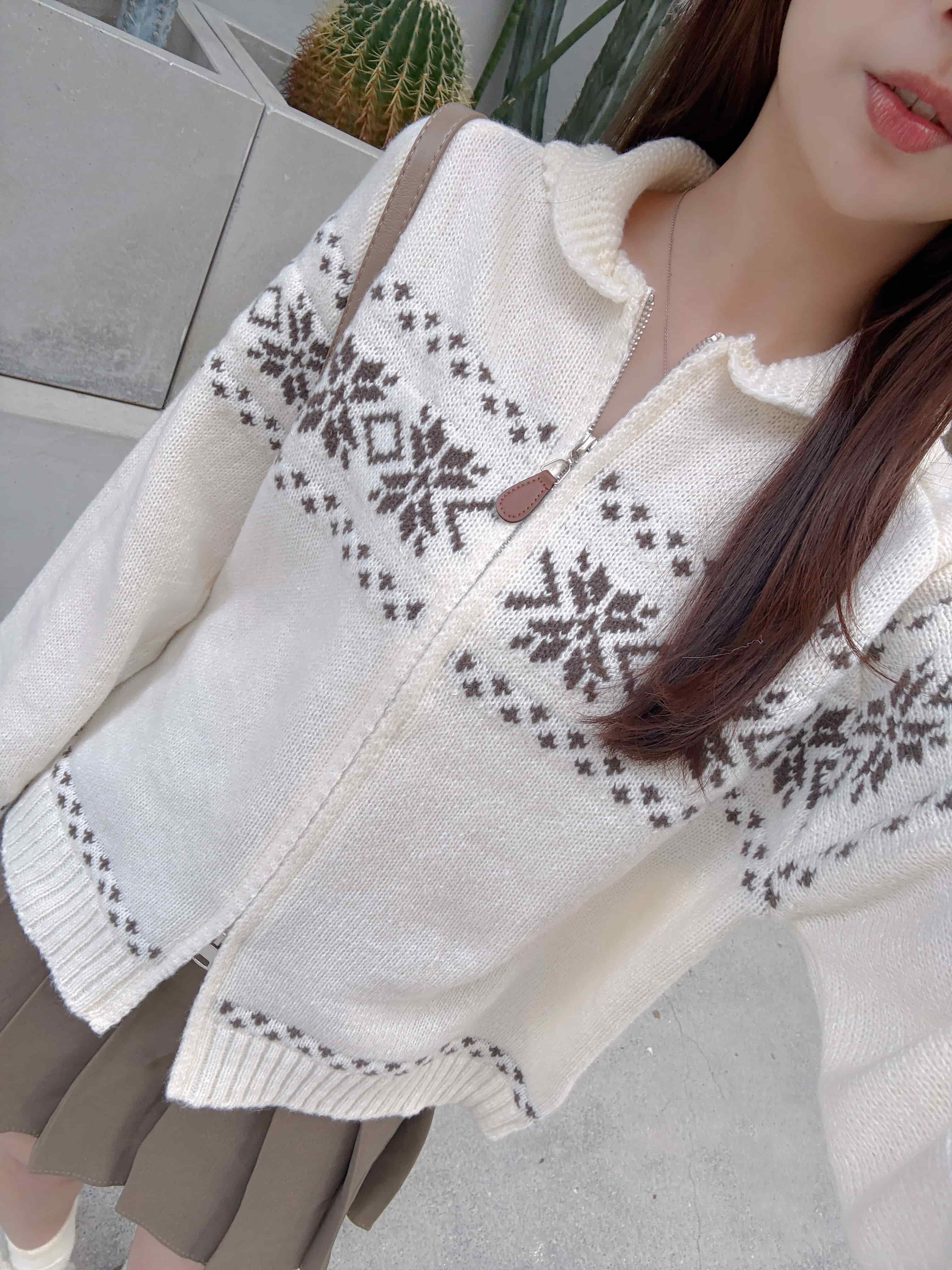 {"ARInfo":{"IsUseAR":false},"Version":"1.0.0","MakeupInfo":{"IsUseMakeup":false},"FaceliftInfo":{"IsChangeEyeLift":false,"IsChangeFacelift":false,"IsChangePostureLift":false,"IsChangeNose":false,"IsChangeFaceChin":false,"IsChangeMouth":false,"IsChangeThinFace":false},"BeautyInfo":{"IsAIBeauty":false,"OldBeautyCount":1,"IsSharpen":false,"SwitchMedicatedAcne":false,"IsBrightEyes":false,"IsOldBeauty":false,"IsReduceBlackEyes":false},"HandlerInfo":{"AppName":2},"FilterInfo":{"IsUseFilter":false}}